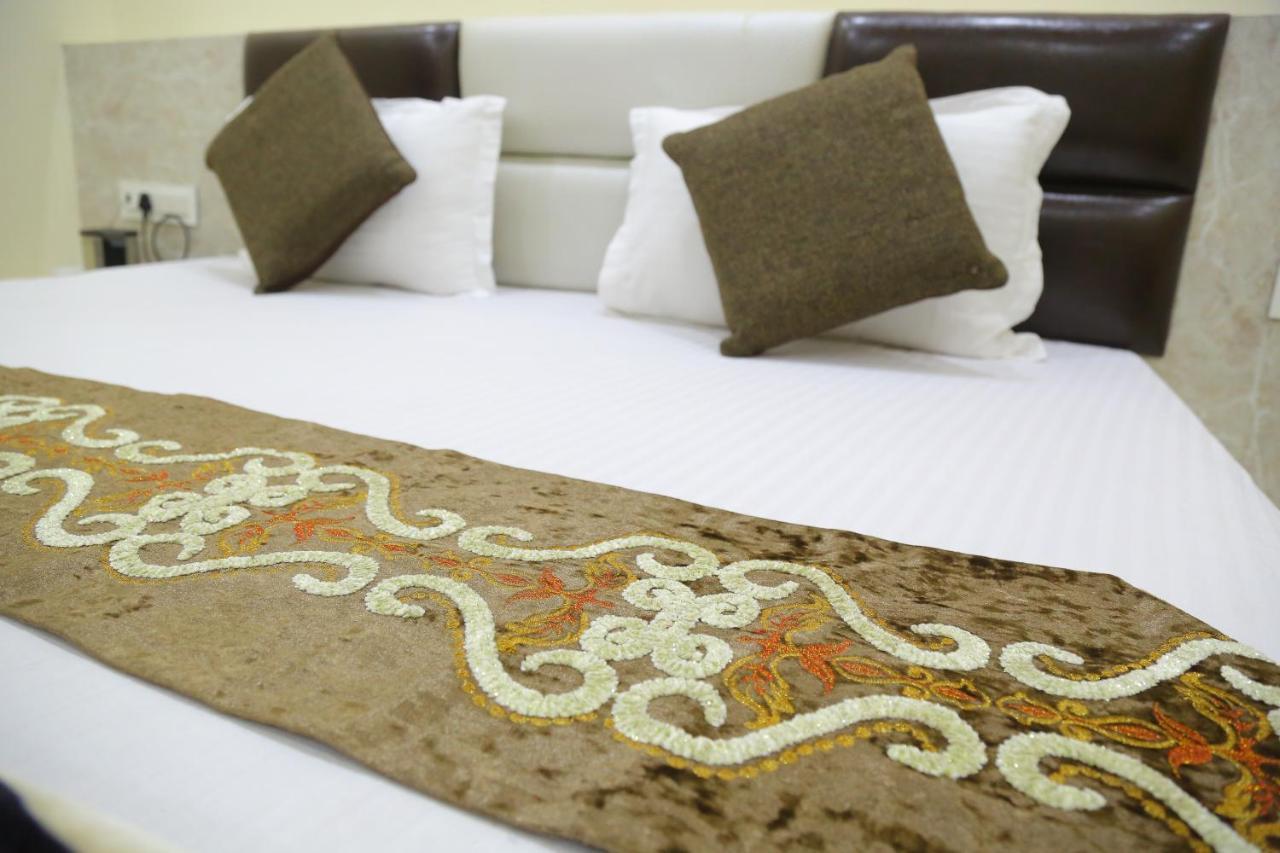 Hotel Golden Dreams Amritszár Kültér fotó